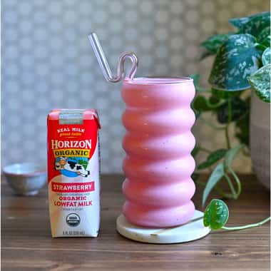 Horizon Organic Strawberry Lowfat Milk 6Pk | Hy-Vee Aisles Online