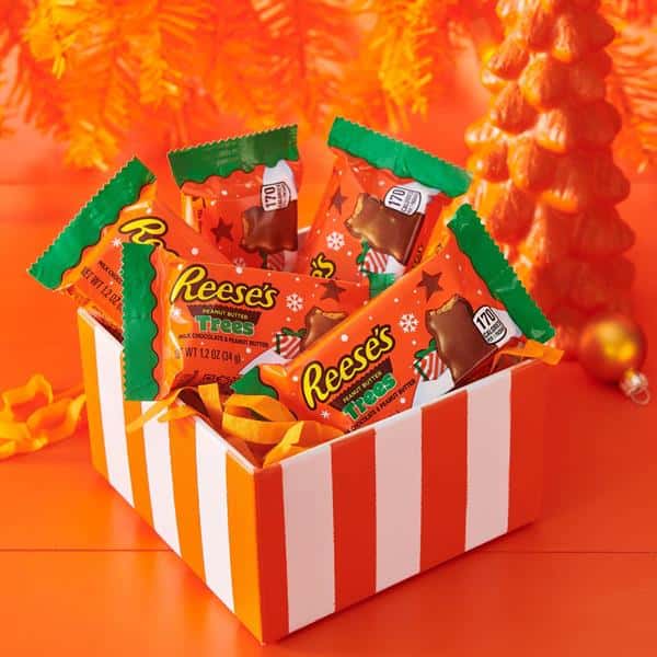 REESE'S Milk Chocolate Peanut Butter Trees, Christmas Candy Pack